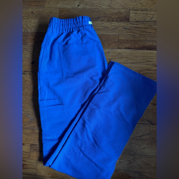 Figs Scrub Set - Picture 5 of 6